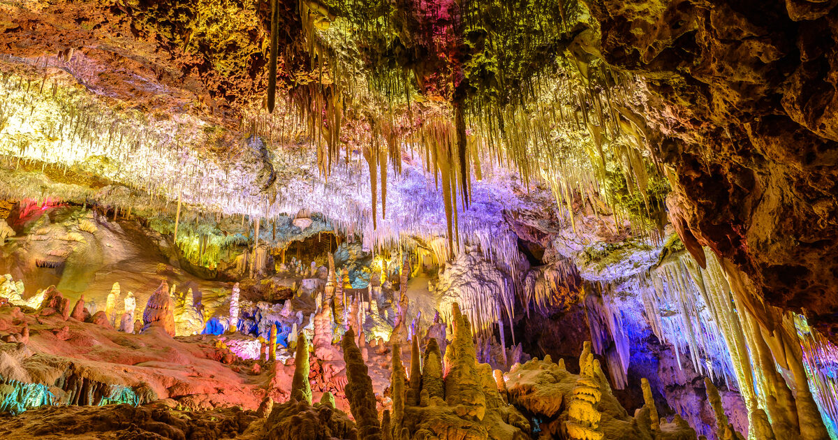 The stalactite caves Cuevas dels Hams